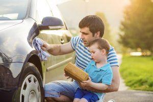 Cómo quitar rayones de pintura del coche